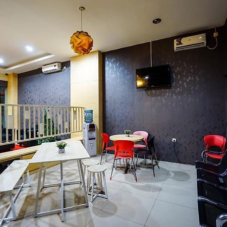 Hotel O Makassar Near Gereja Advent Tikala Baru Formerly Rid'S Hotel Манадо Экстерьер фото
